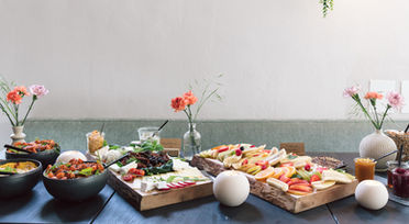 Frühstücksbuffet bei Astraea Seminarhaus, vegan vegetarische Seminarküche Apricus Kitchen / gesund / vegan / kreativ