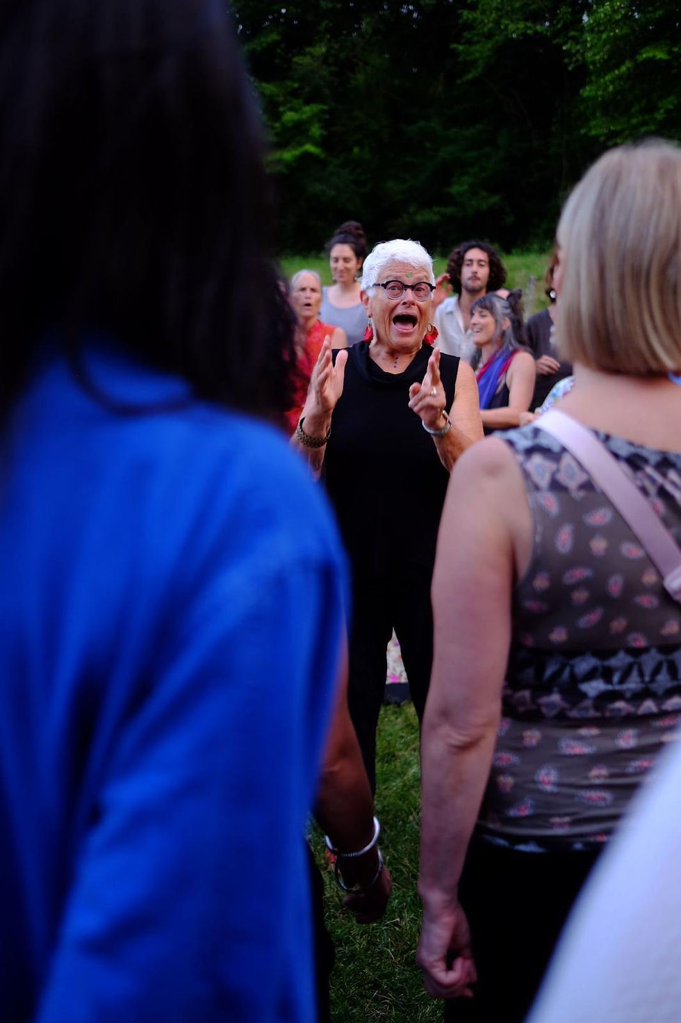 Amazing Rhiannon in the singing circle