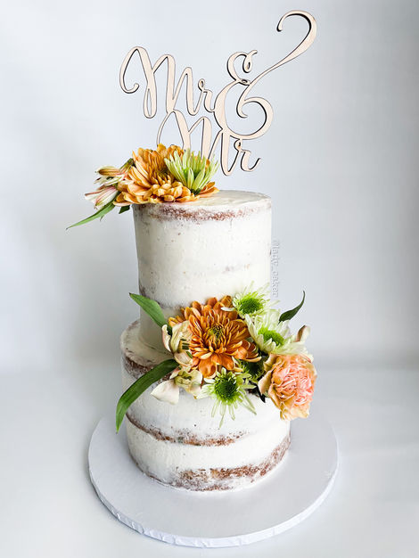 semi naked cake, wedding cake, buttercream cake, summer wedding, naked cake, rustic wedding
