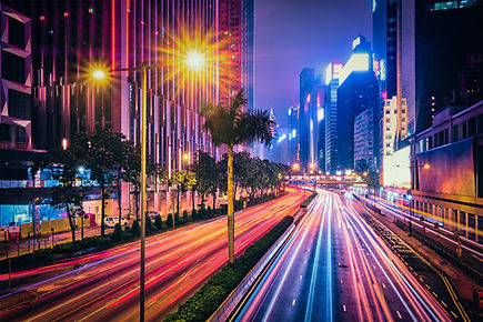 Street_Traffic_In_Hong_Kong_At_Night_original_2355117.jpg