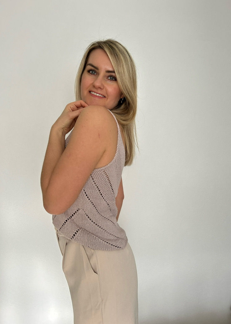 Thumbnail: Summer Lines Top EN