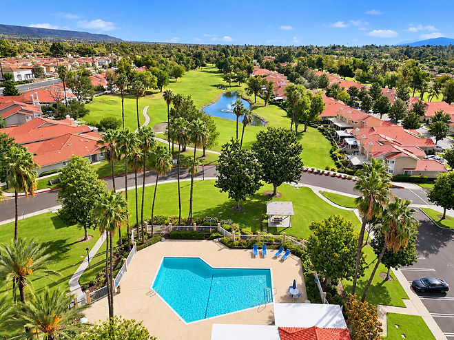 62_sunny resort.jpg
