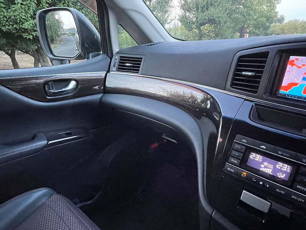 Miniatura: NISSAN ELGRAND HIGHWAY STAR