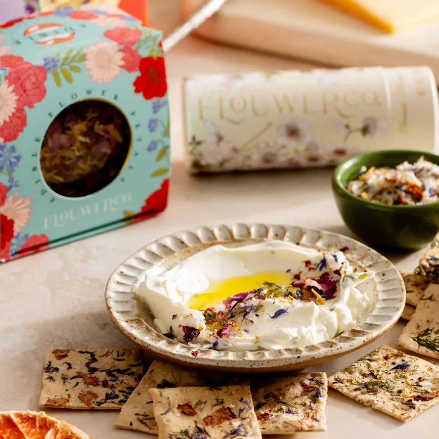 Thumbnail: Flouwer Co. Edible Flower Petals