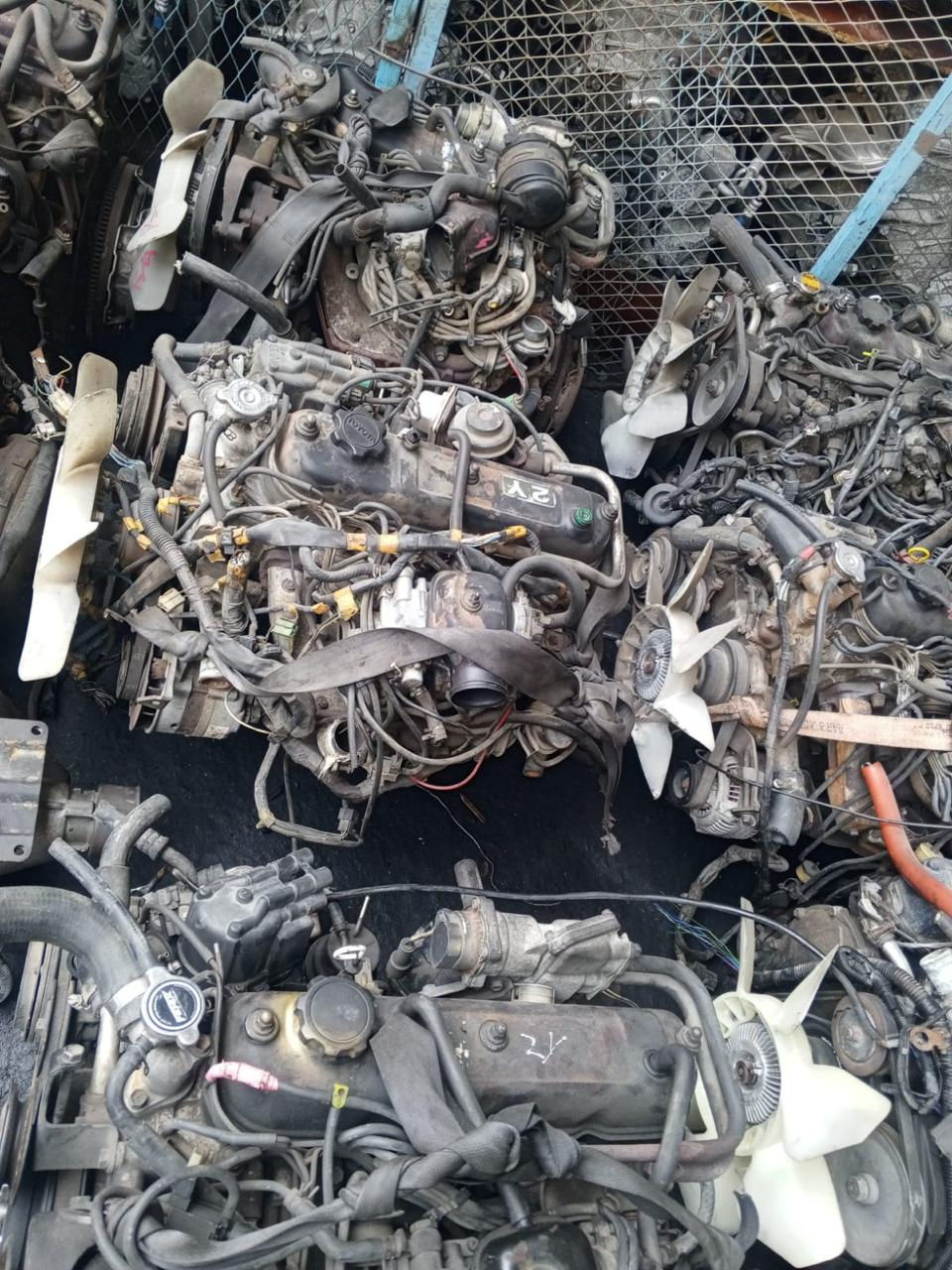 Toyota 2Y Engine and Gearbox 