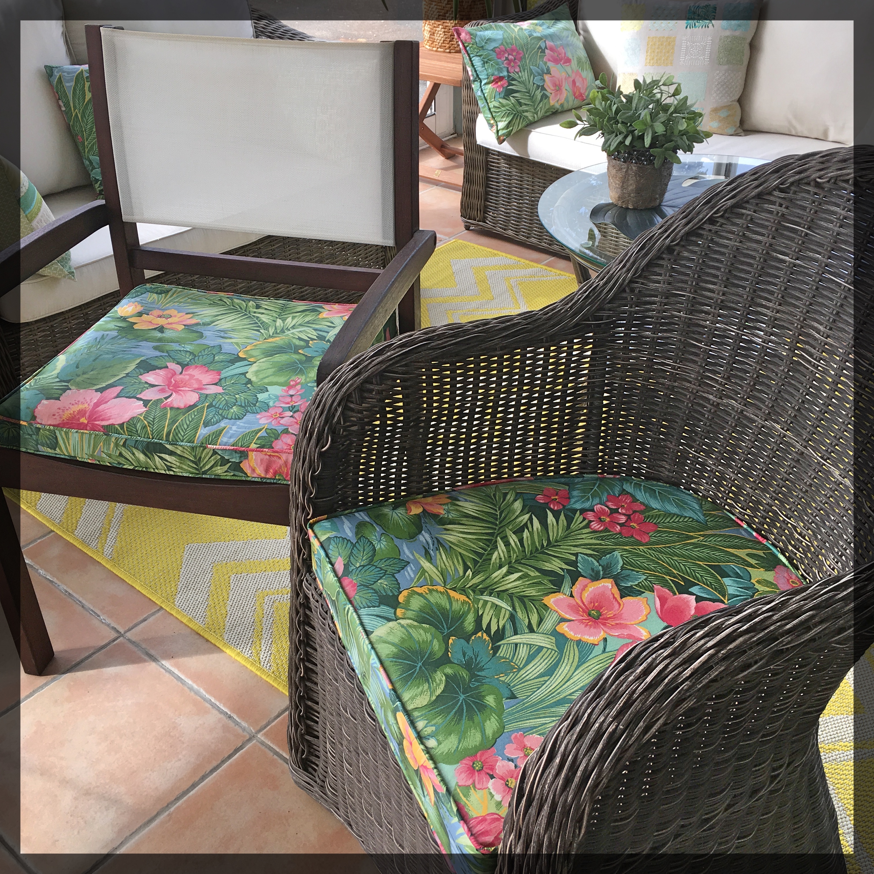 Coussins passepoilés déhoussables