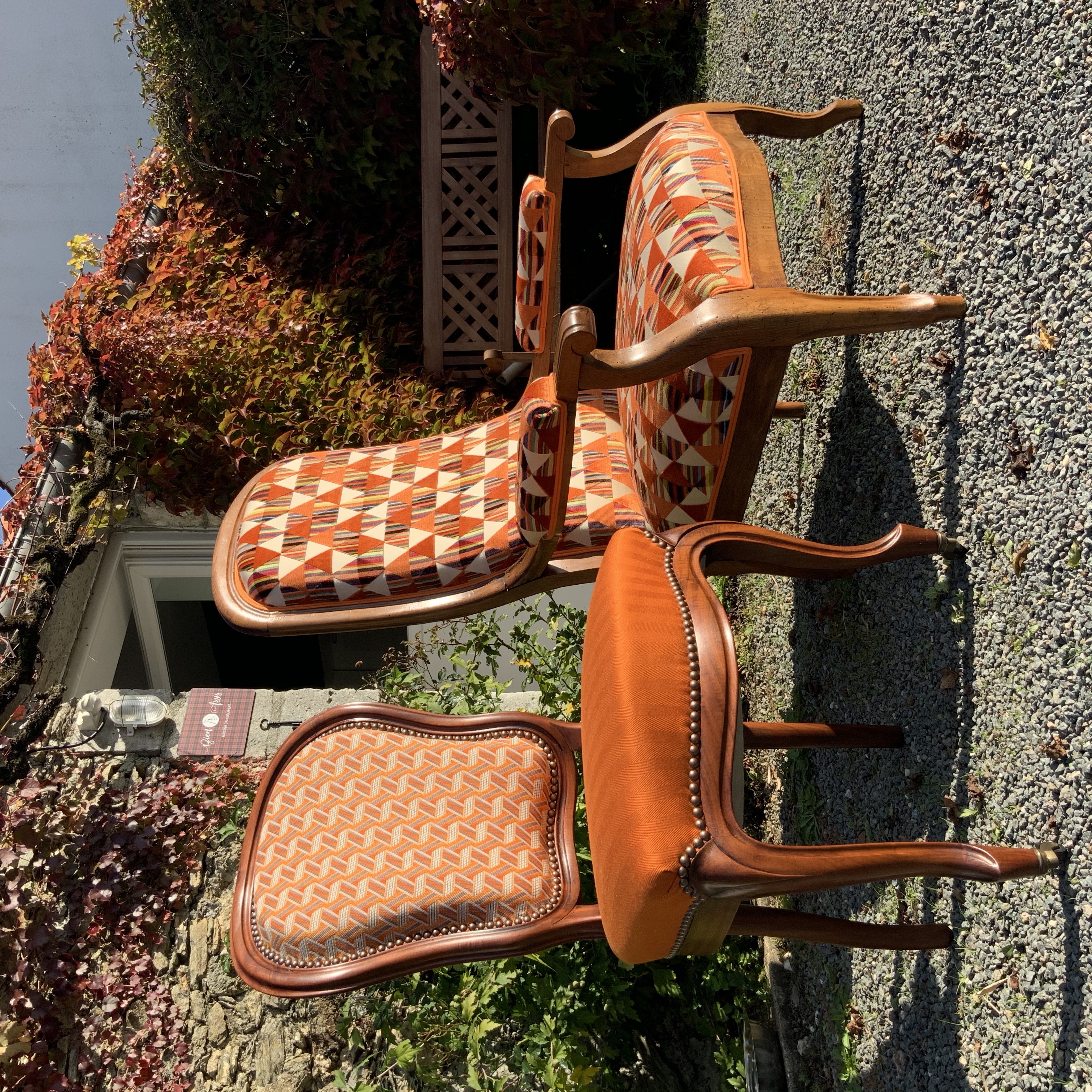 Chaise et Voltaire