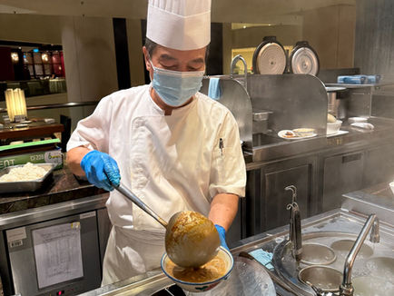 Flavours of the Lion City • The Edge Pan Pacific Singapore