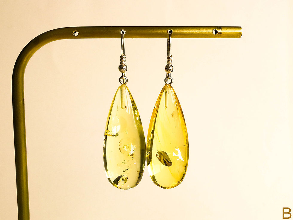 Thumbnail: Large sparkly cgampagne color natural amber drop earrings