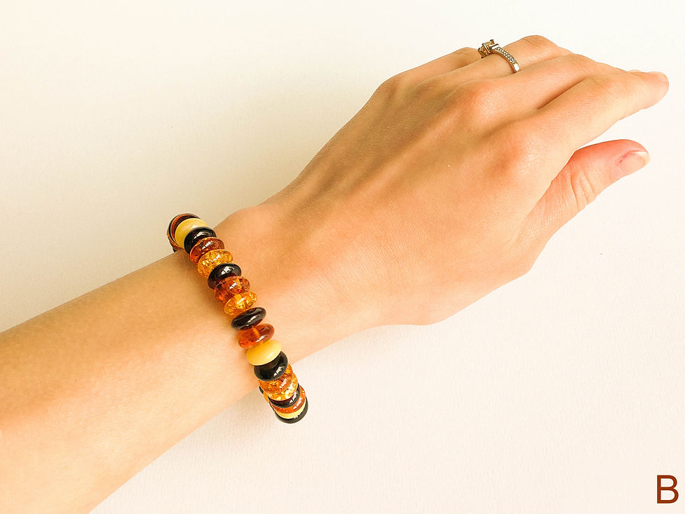 Thumbnail: Mix color small tablets amber beads everyday bracelet