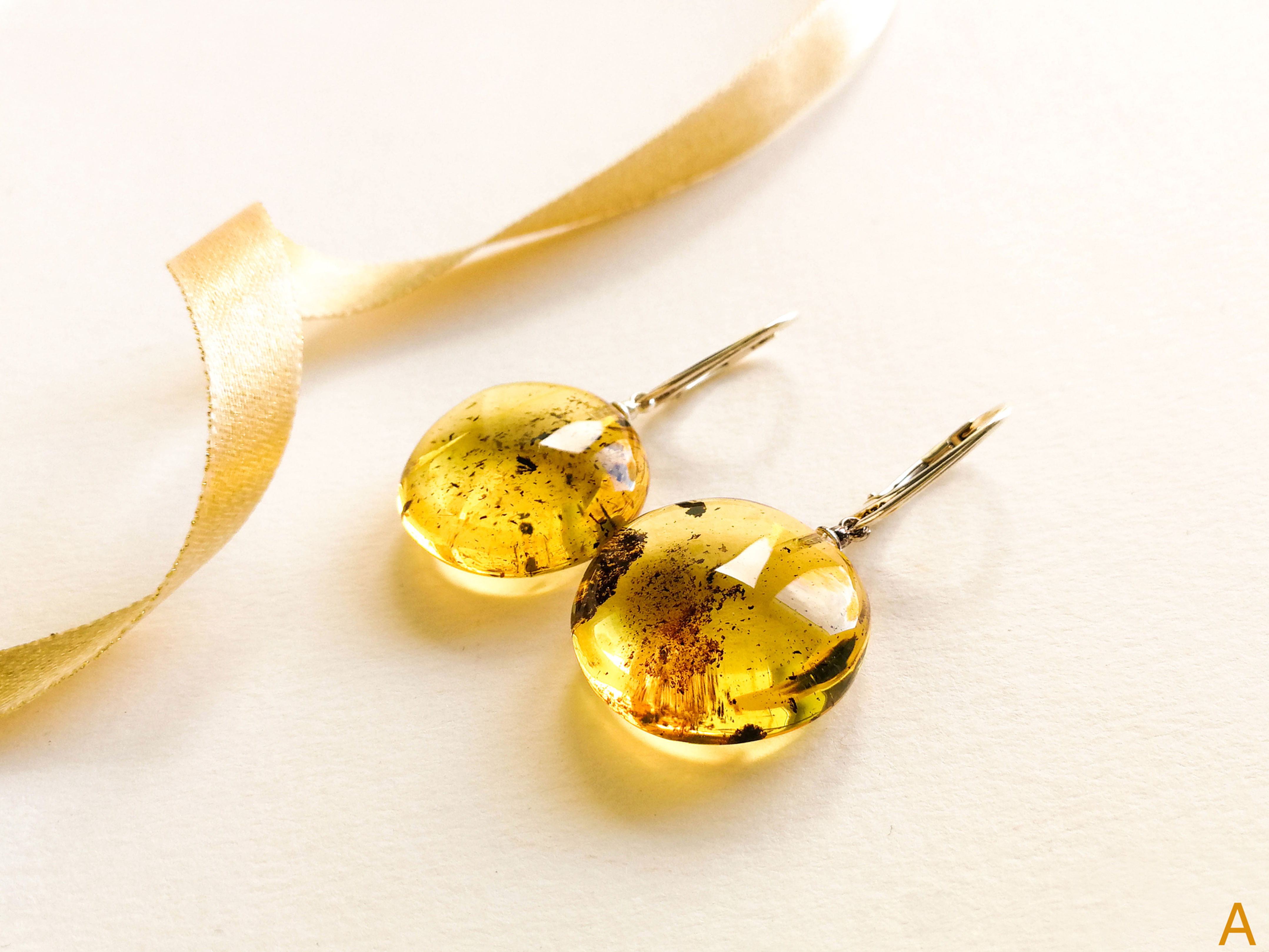 Natural amber green color coin shape earrings