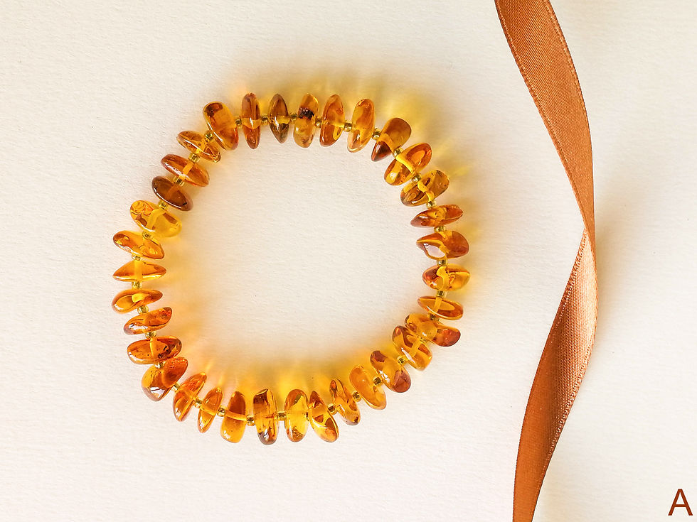 Thumbnail: Cognac color smooth amber chips everyday elastic bracelet