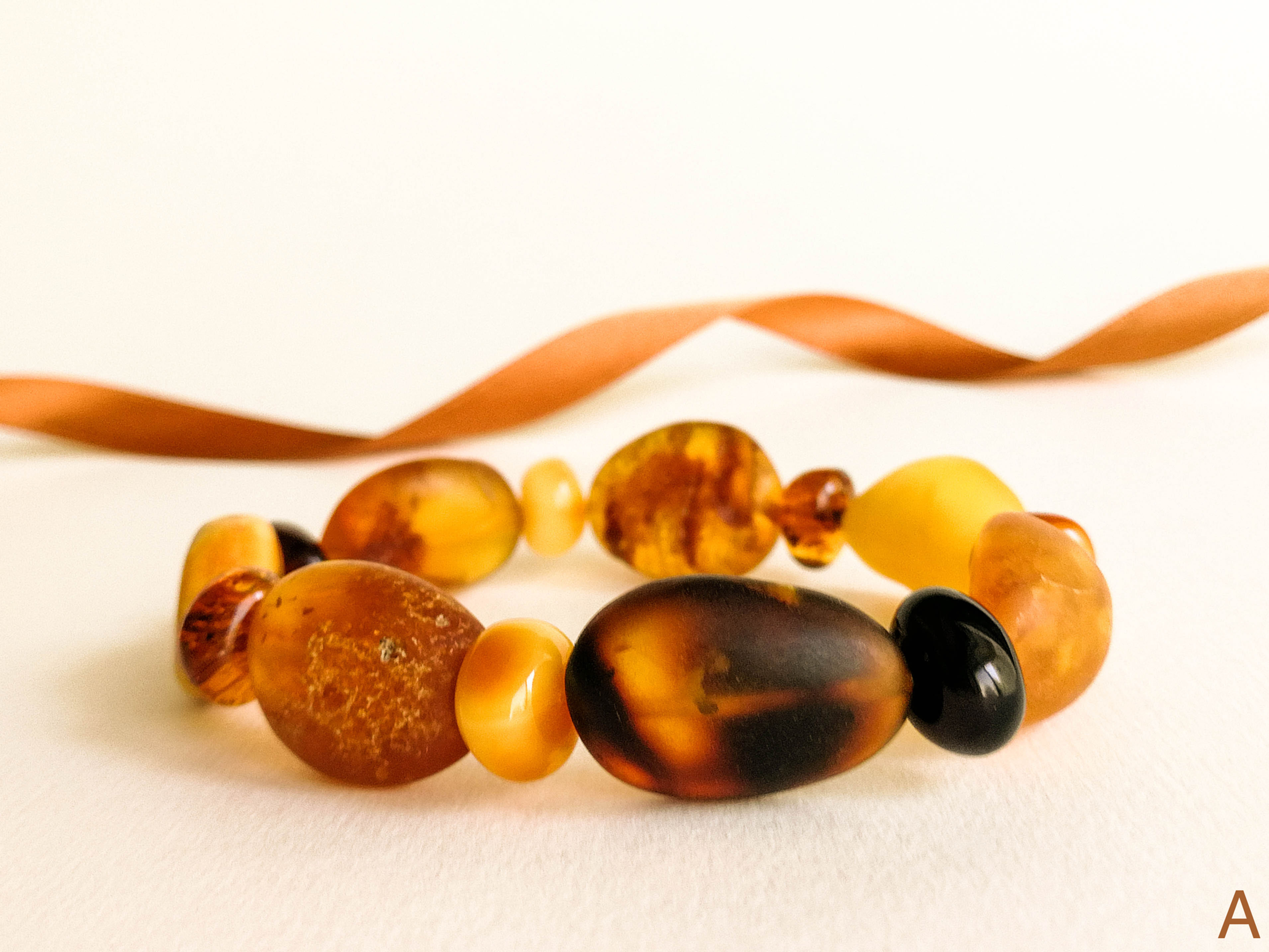 Earth colors natural oval shape amber beads elastic everyday bracelet