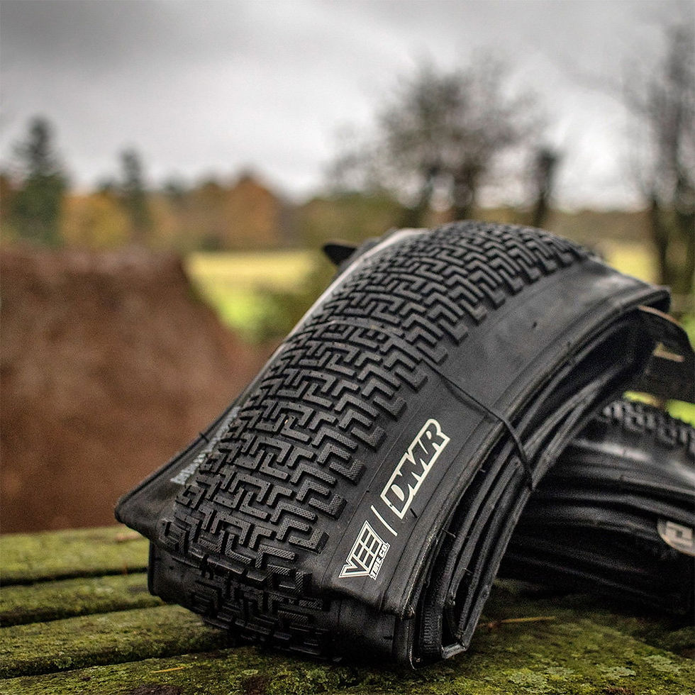 Thumbnail: DMR Tyre Moto DJ 26x2.2 Folding Black
