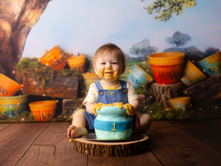 Pooh Bear Cake Smash