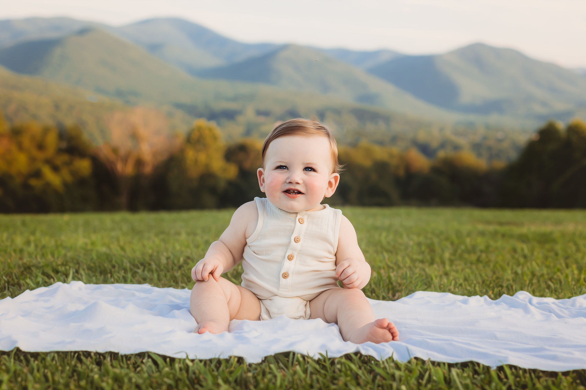 Baby boy, Cake smash, outdoor, Shenandoah valley