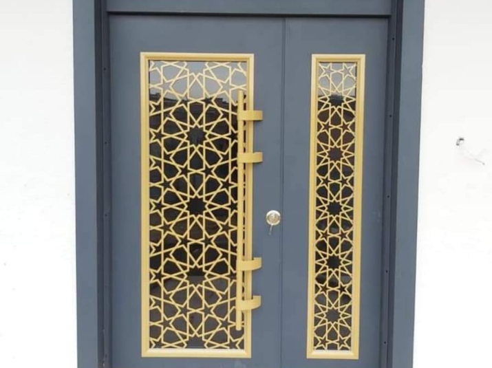 Apartman_kapısı_3.png