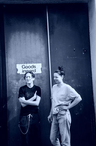 TIRZAH, pop intime du futur.
(Et Mica levi est encore dans le coup)