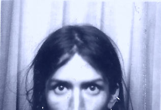 DAGMAR ZUNIGA, Folk anti tradition d' une beauté absolue.