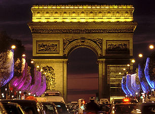 champs_elysees_nuit.jpg