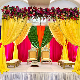 MULTICOLOURED MANDAP