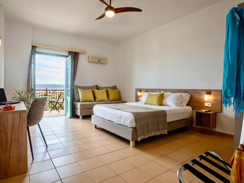 Deluxe Double Room with Sea View