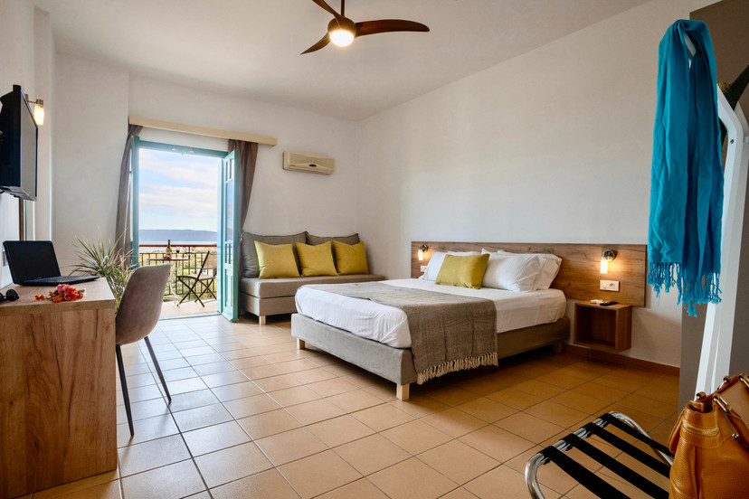 Deluxe Double Room with Sea View