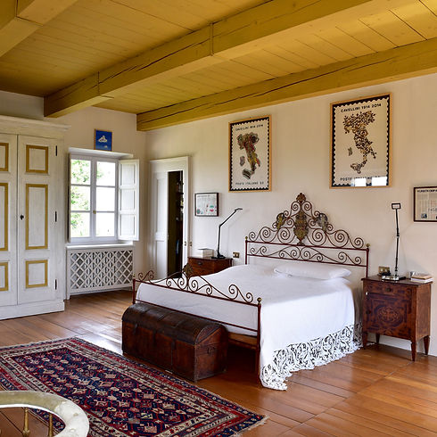 Castello-di-Perno-hospitality.jpg