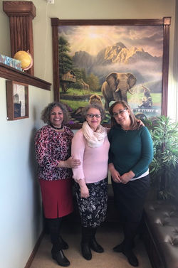 Friends Visiting BestLife Gifts
