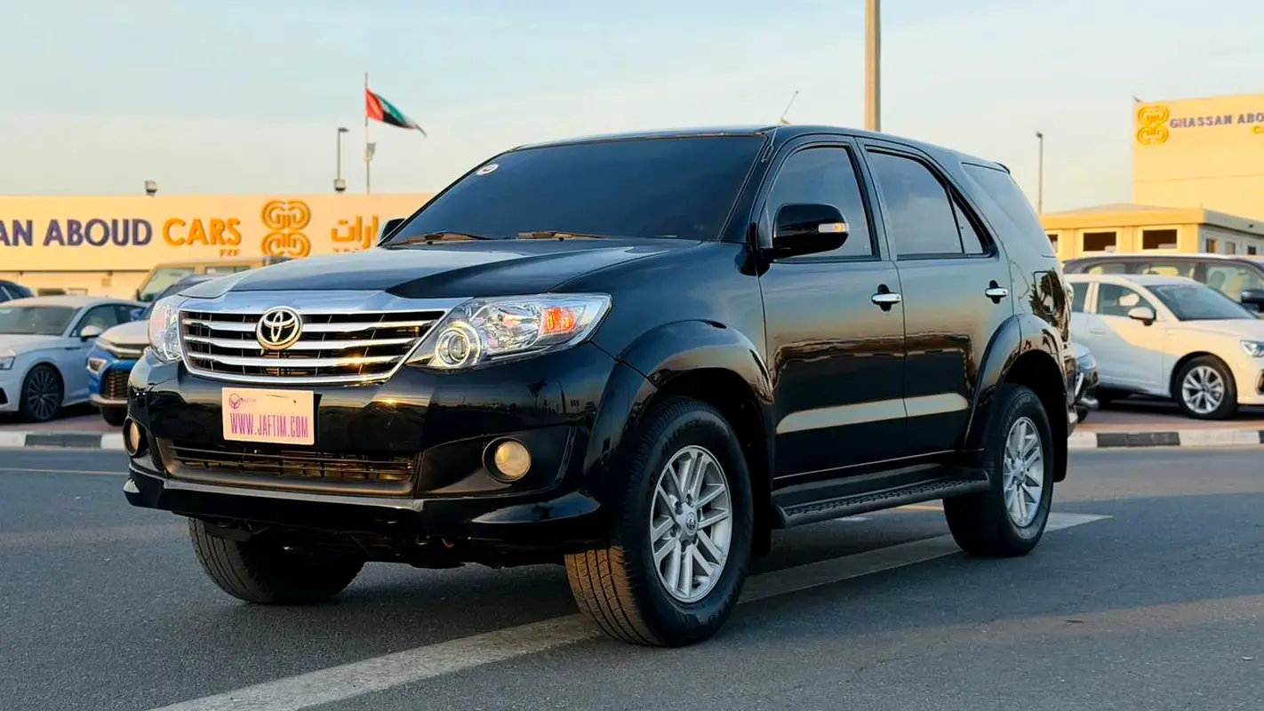 2015 TOYOTA FORTUNER 2015 4WD - 7 SEATER