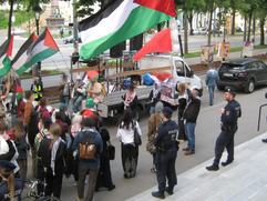 Wien: Solidarität mit französischem Palästinaaktivisten „Alex“ auf Studentendemonstration