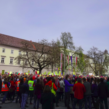„Uns zreißt‘s“: eine Protestaktion der PädagogInnen