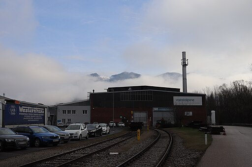 Voestalpine streicht 340 Arbeitsplätze und baut Produktion in Indien aus.