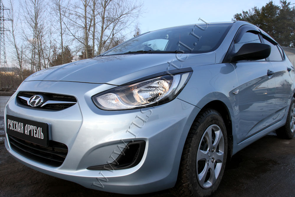 Hyundai Solaris I 2010-2014 Լոսարձակի Նակլատկա
