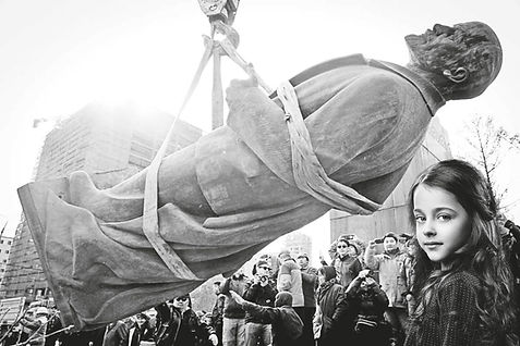 TOP couverture utf-8Statue-de-Lénine-3-RETOUCHE.jpg