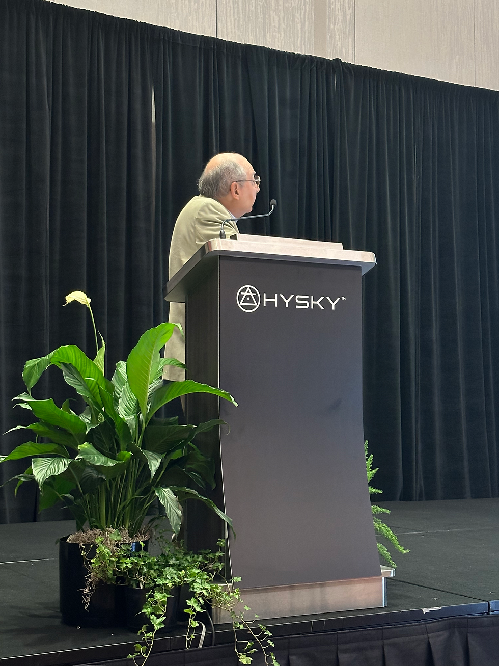 Dr. Albert Moussa: Chief Scientist, BlazeTech Corp, Comparing Crash Fire Hazards of Hydrogen and Jet-A