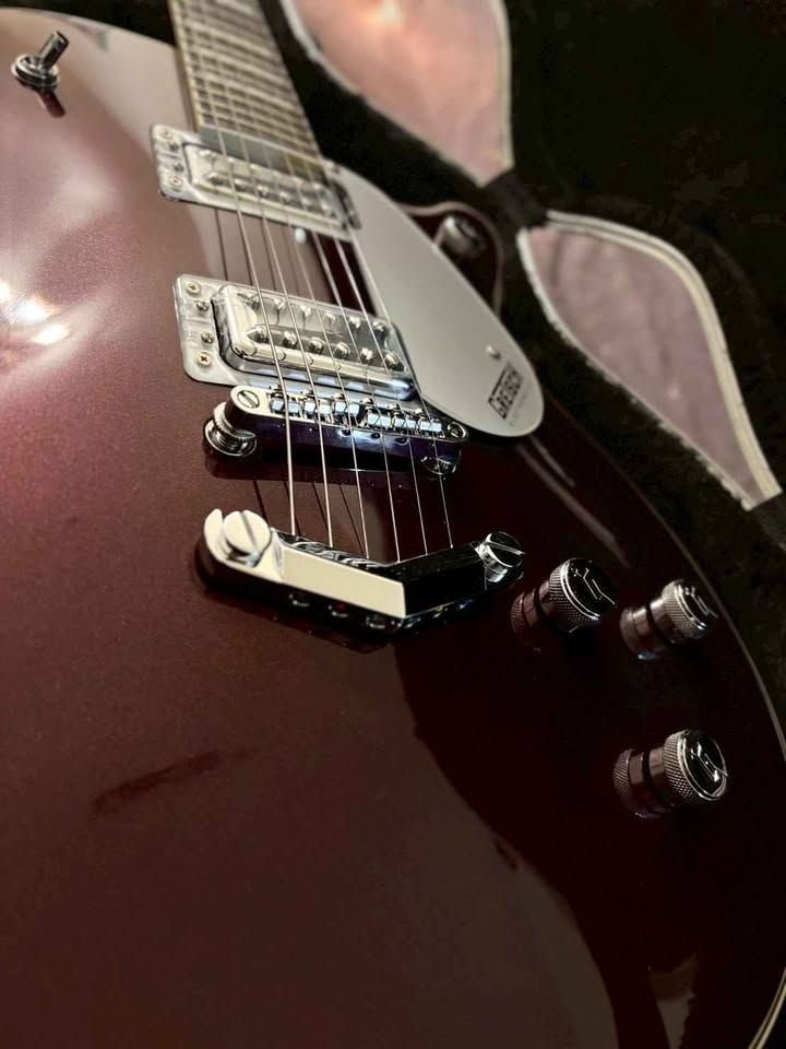 縮圖：Gretsch G5220 EMTC JET BT 電吉他