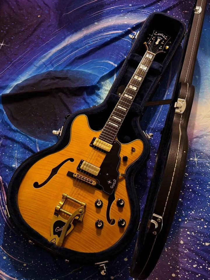 Guild Starfire VI Flamed Maple Semi-Hollow With Guild Vibrato Tailpiece 爵士 電吉他
