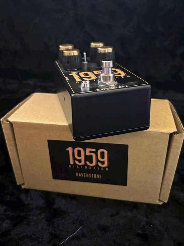 縮圖：Ravenstone 1959 Distortion 黑金 破音 效果器