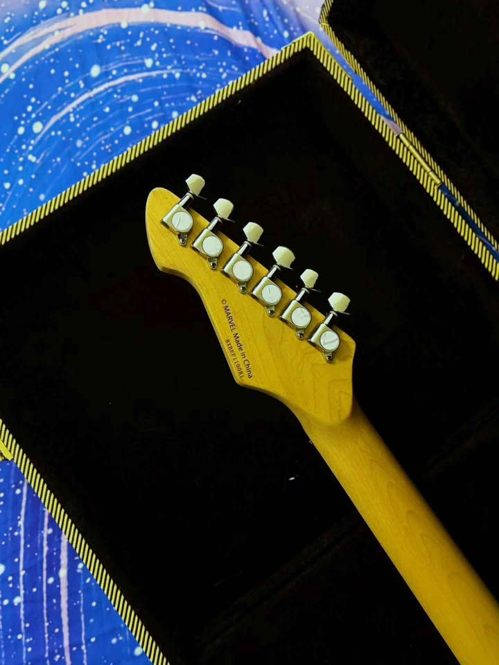 縮圖：Peavey 美國隊長 聯名款 Rockmaster Marvel Captain America The Winter Soldier 電吉他