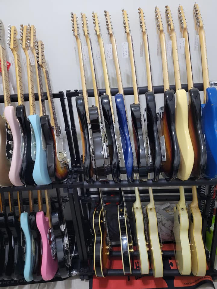 Thumbnail: 14把雙層 琴架 吉他架 全新品