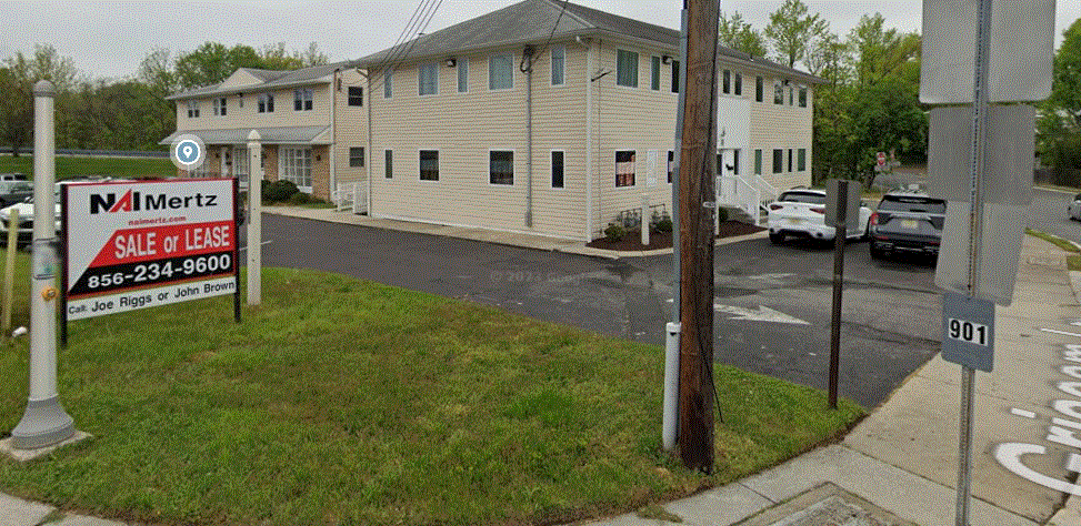 901 mantua.GIF