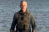 ERIC DANE IN GREEN