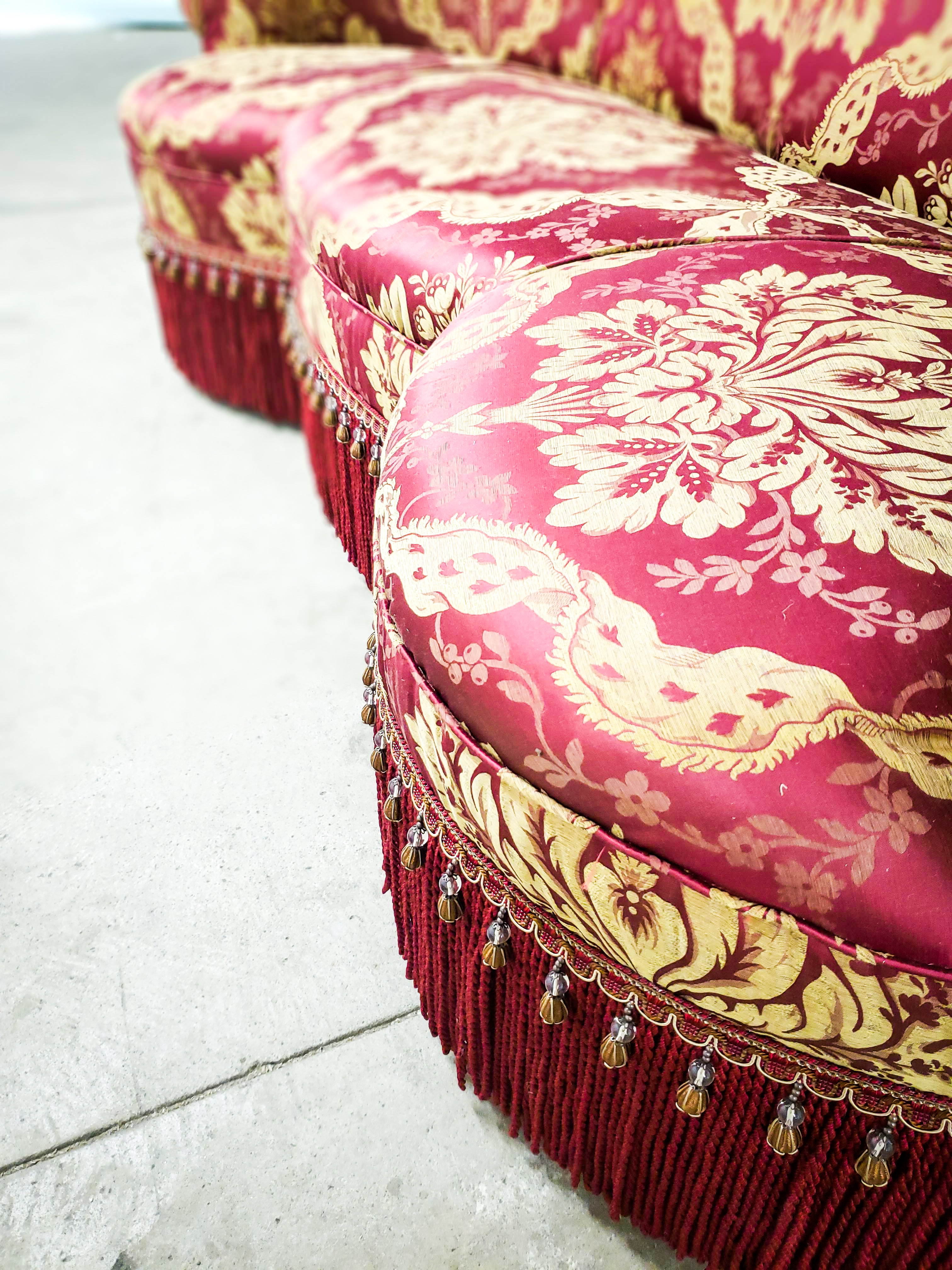 Damask Settee