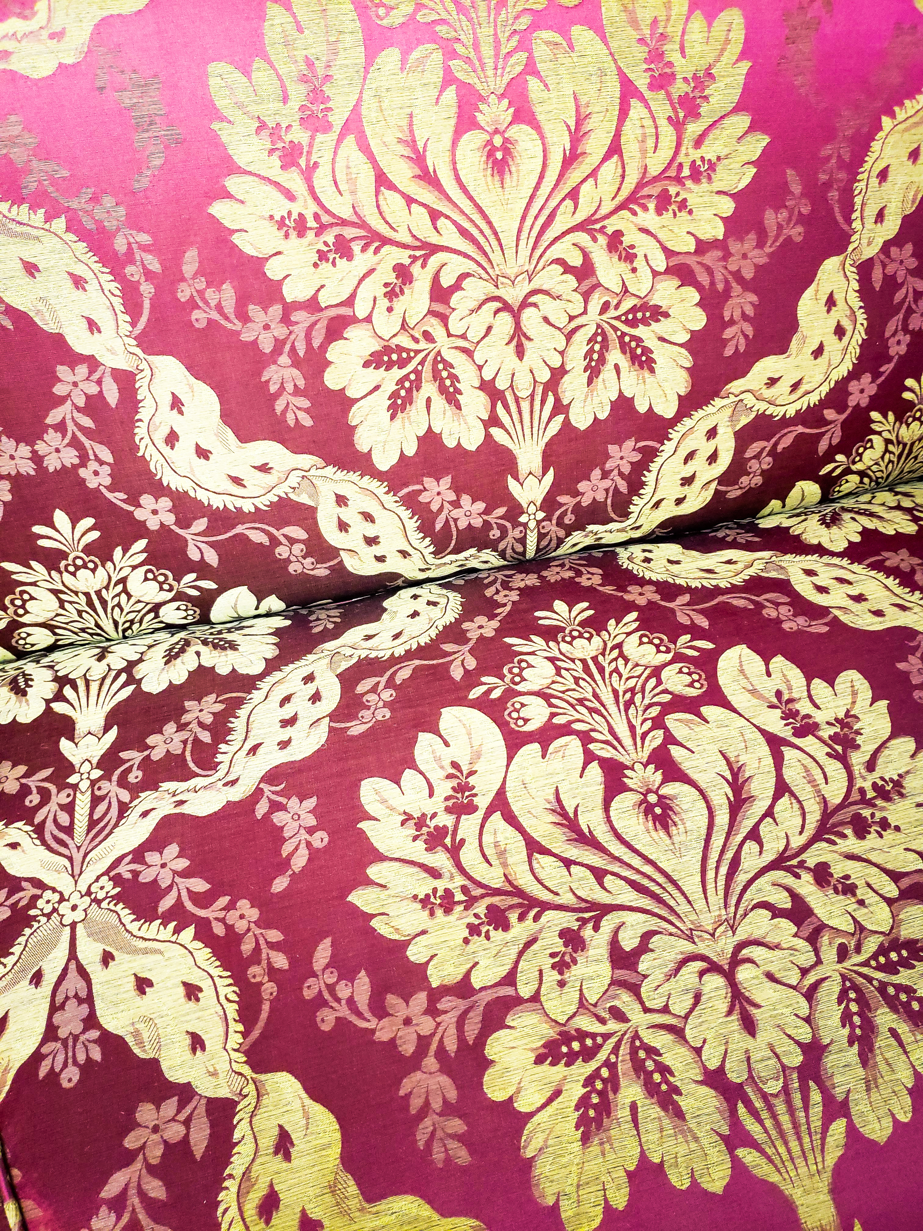 Damask Settee