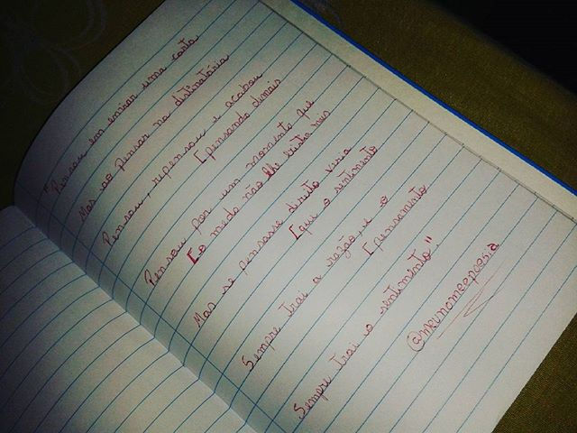 “Pensou em enviar uma [carta_Mas ao pensar na destinatária_Pensou, repensou e acabou pensando demais