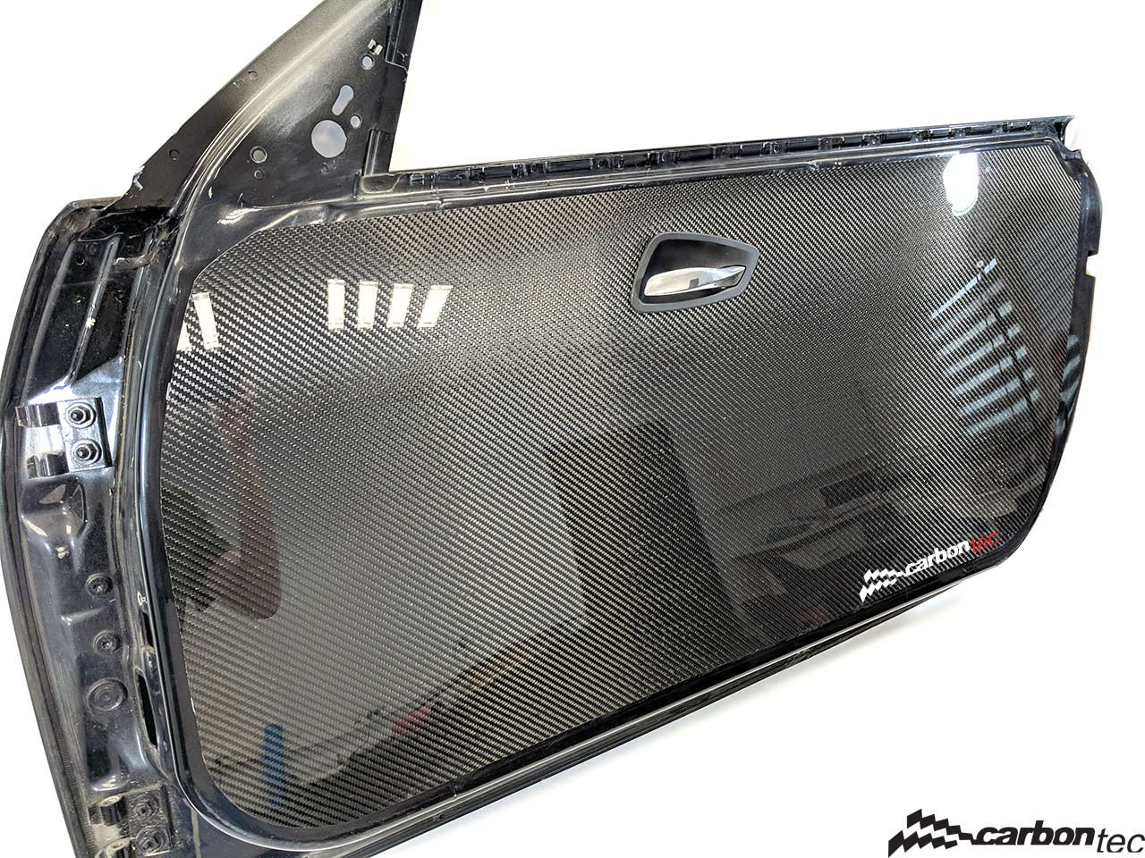 Paneles de Puerta Delanteros de Carbono para BMW E92 CARBONTEC