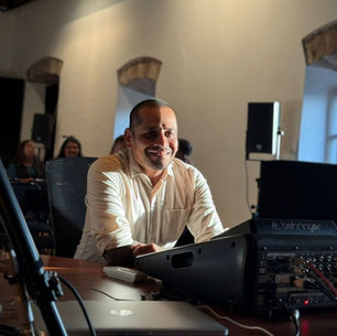 Residencia: Luis Hilario Arévalo [México] 20-24/04/2026