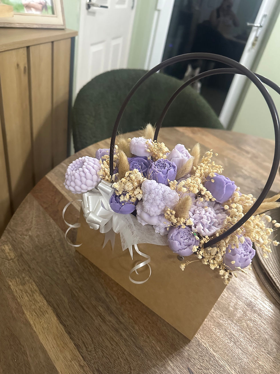 Thumbnail: Small Bouquet 