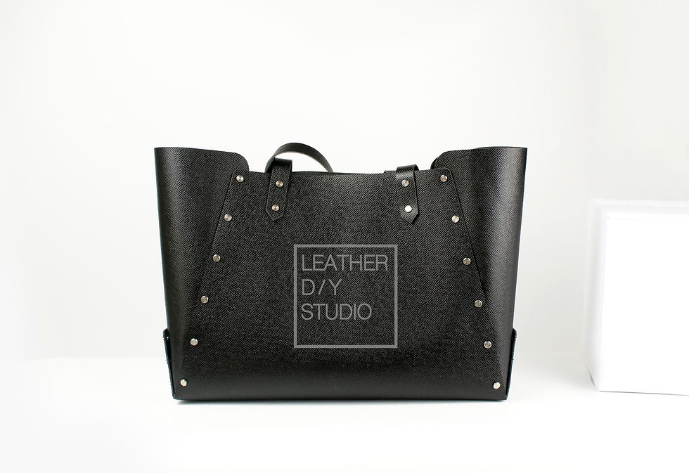 Thumbnail: Tote  NO.22